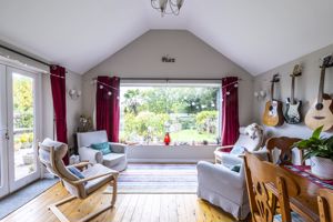 Photo 17- click for photo gallery